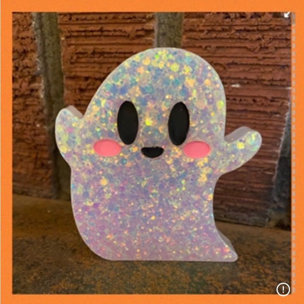 Groovy Glitter Ghostie Halloween Shelf decor, 3 Tier Decor